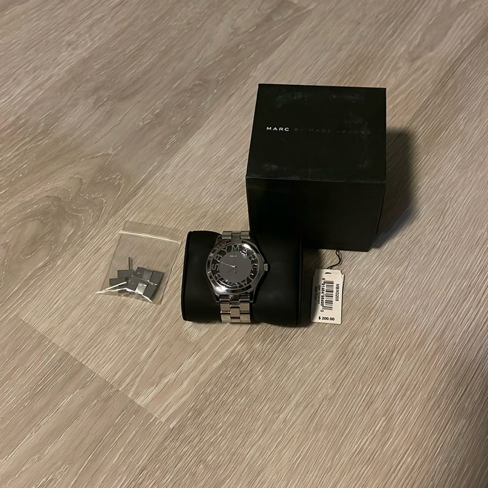 Marc Jacob’s silver watch